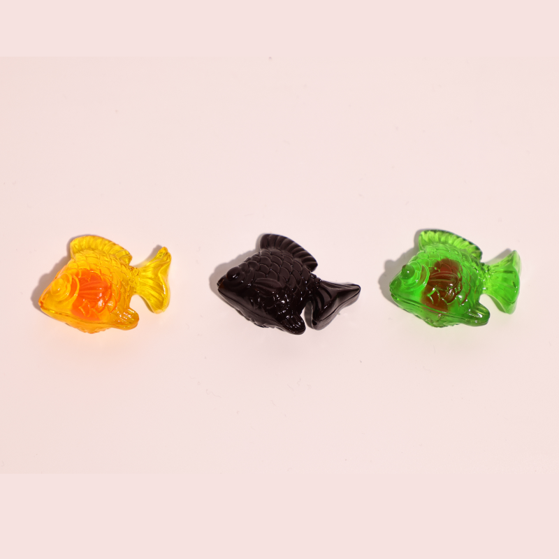 HALAL Hot Sale Customized Golden Gold Fish Gummy Candy With Jam Inside