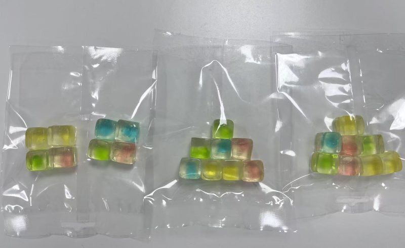 HALAL Ice Cube High Transparency Peelable Gummy Candy With Animal Inside Mystery Peeled Gummy - Image 2